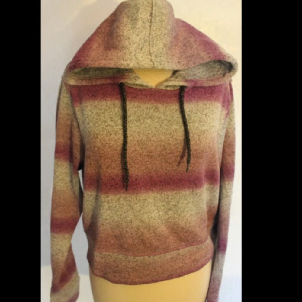 Brooklyn Cloth Pull Over Hoodie Medium 100% Polyester Multi Color Long Sleeve.